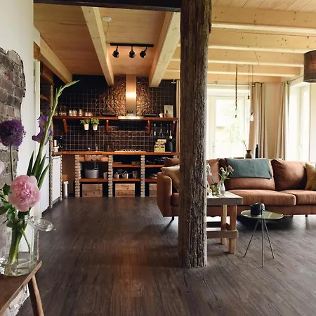 Vila Hoeve Landzicht For 24-people