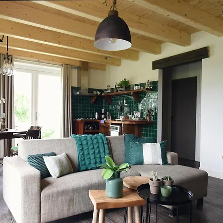 Hoeve Landzicht For 24-people Vila *