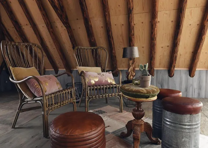 Hoeve Landzicht For 24-people Villa Callantsoog