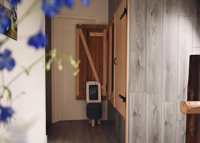 Villa Hoeve Landzicht For 24-people