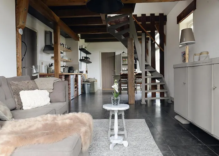 Hoeve Landzicht For 24-people Villa Callantsoog